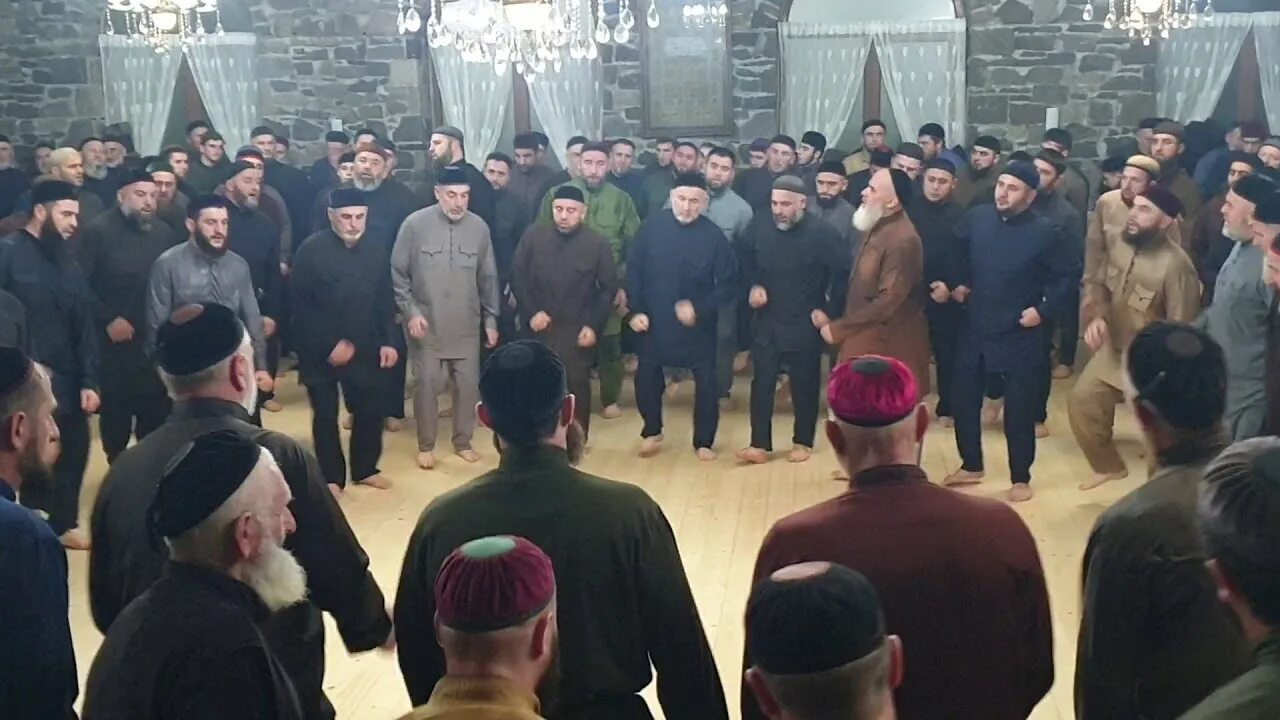 Зикр дилер. Хьажи зикр. зикр муриды. хьажи муриды. хьажи вирд.