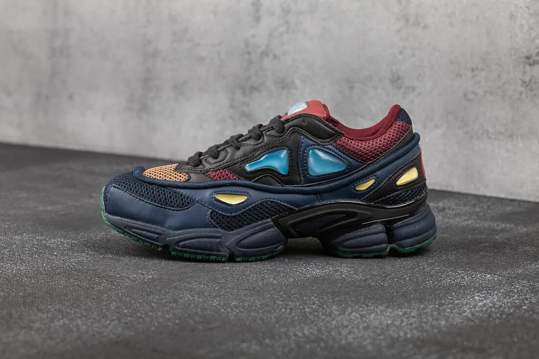 Adidas Raf Simons Ozweego. Adidas Raf Simons Ozweego 2. Кроссовки adidas Raf Simons Ozweego 2. Adidas Ozweego 2 x Raf Simons. Раф симонс озвиго