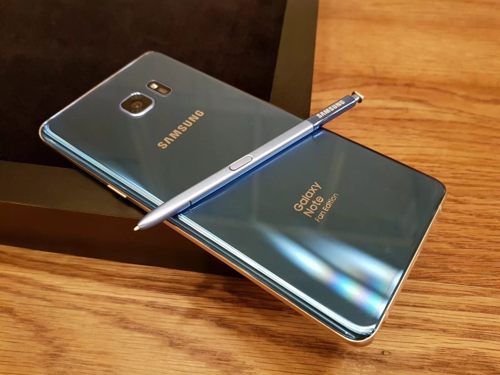 Galaxy note ru. Samsung Galaxy Note 7 Fe. Samsung Galaxy Note Fe. Samsung Galaxy Note Fan Edition. Samsung Galaxy Note 20 Fe.