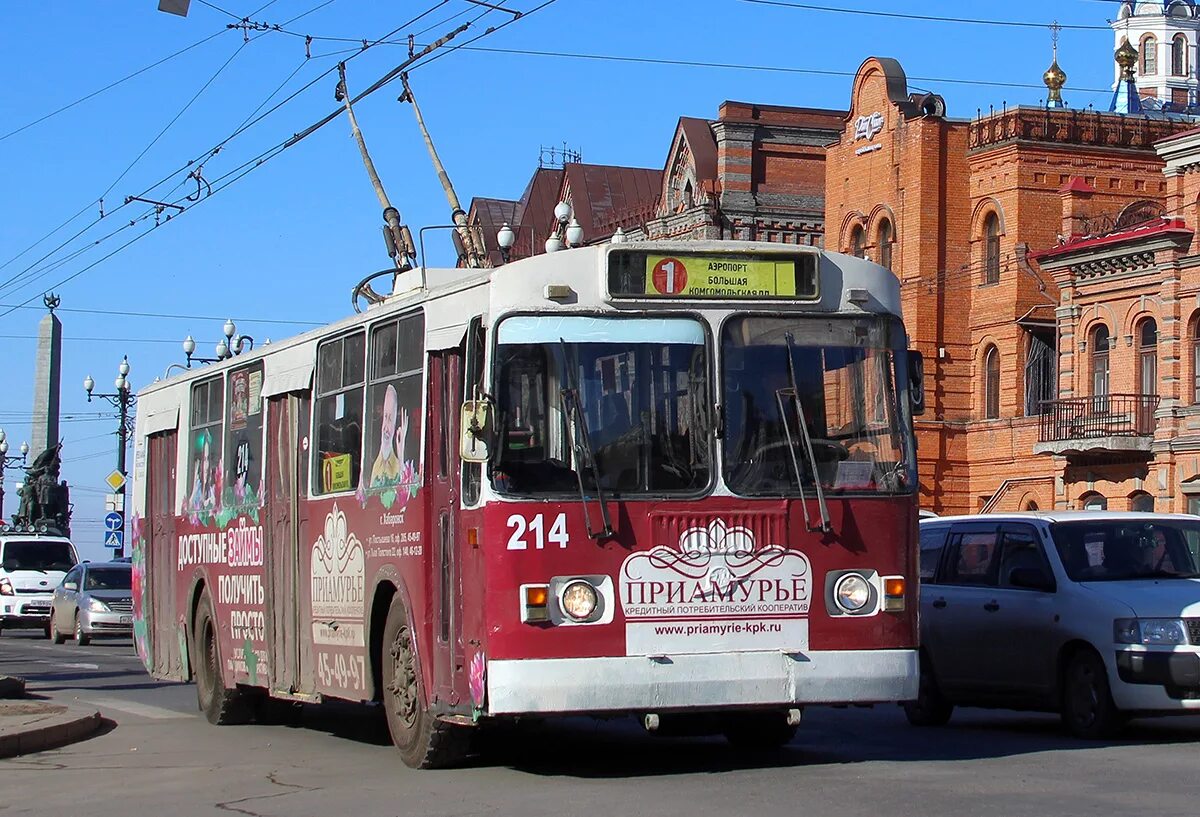 Троллейбус 2 хабаровск. Троллейбусное депо Хабаровск. ЗИУ 9 Хабаровск. Трамвайно-троллейбусное управление, Хабаровск. Троллейбусы ЗИУ Хабаровск.