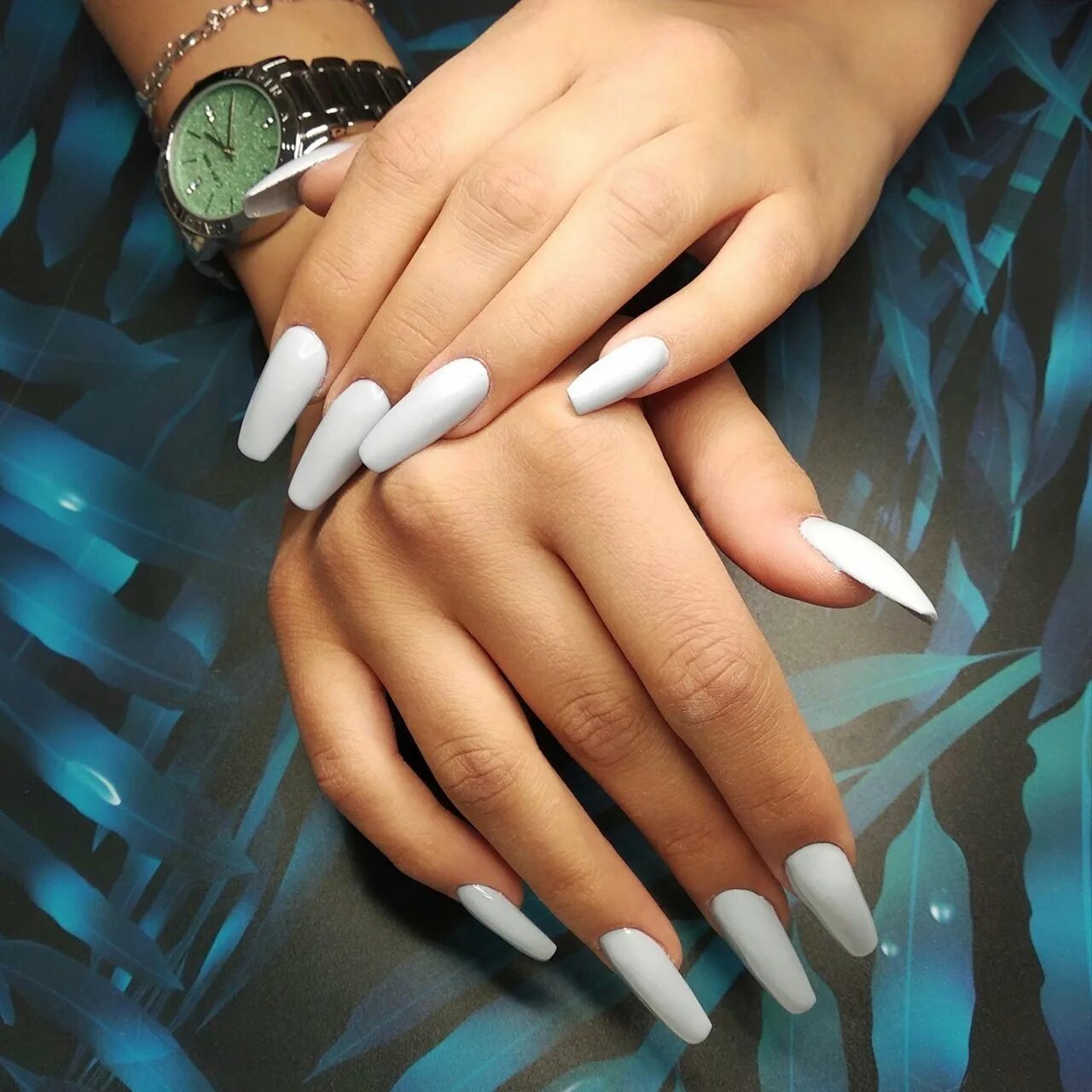 ногти по длине. ногти 3 4 см. ногти 3 см наращивание. маникюр форма балерина короткие. ногти 5 см.