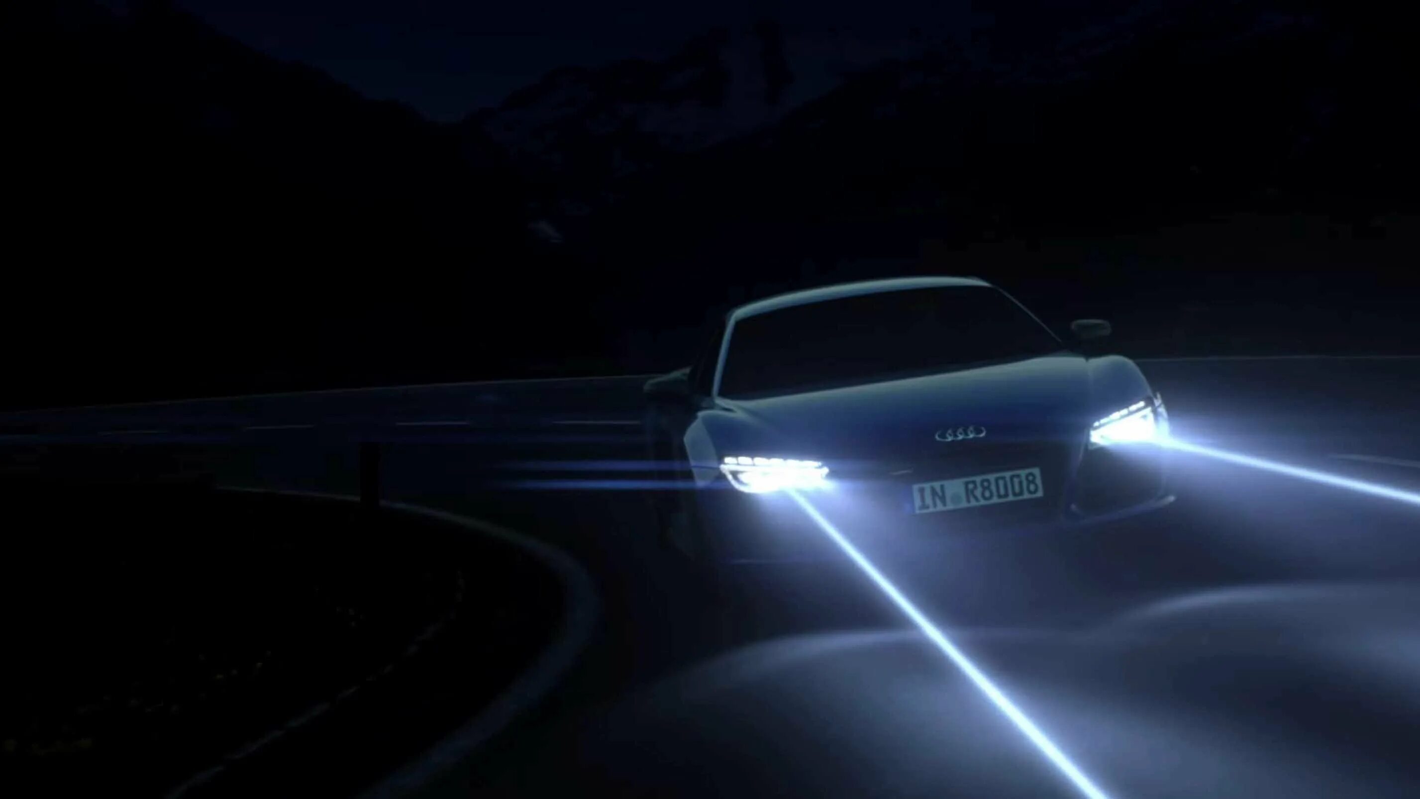 Движение фар. Свет фар. Автомобиль со светящимися фарами. Фары машины в темноте. Свет фар Audi.