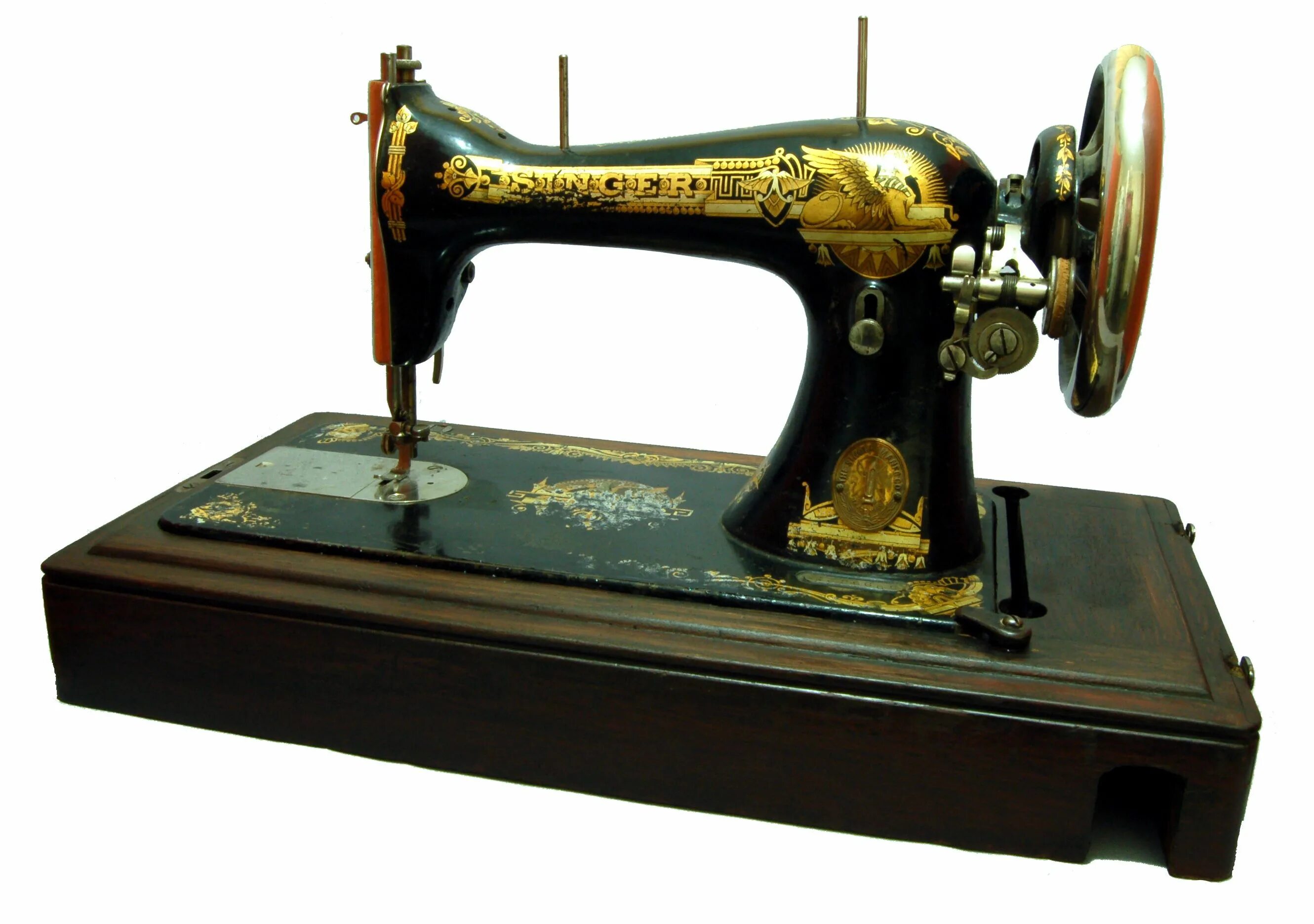 Швейная машинка 18. Швейная машинка Зингер 1886. Зингер швейная машинка 1910 года. Швейная машинка Зингер 1911 года. Швейная машинка Зингер 1886 года.