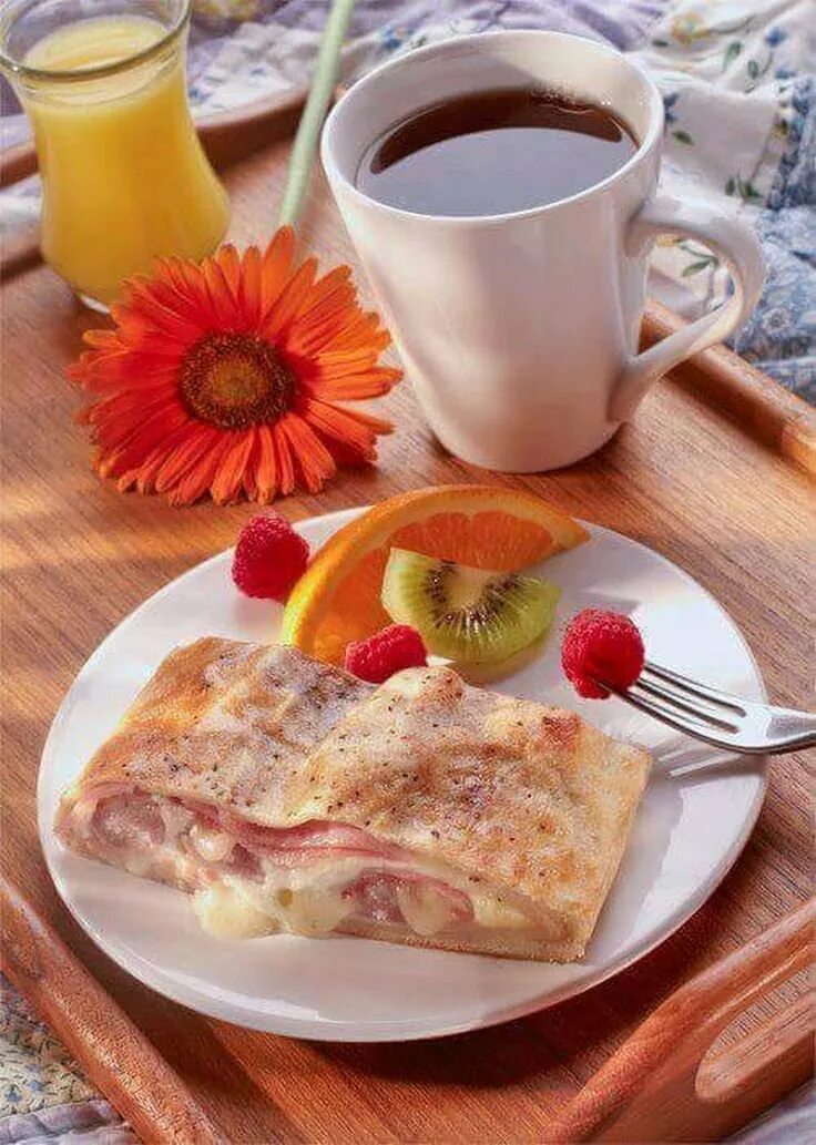 вкусного утра и хорошего настроения. завтрак для любимого. оригинальные открытки с добрым утром. доброе утро приятного завтрака. утренний завтрак.