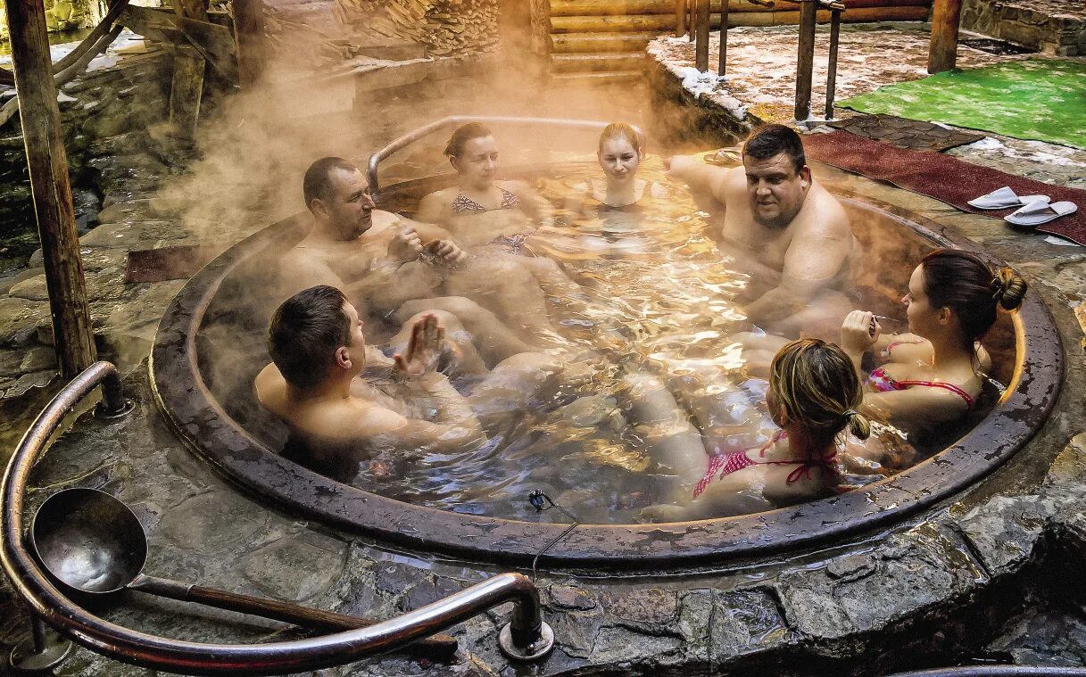 Карпатская баня чан. Карпатская баня чан. Как париться в чане. Котел для купания. Молодильный чугунный чан.