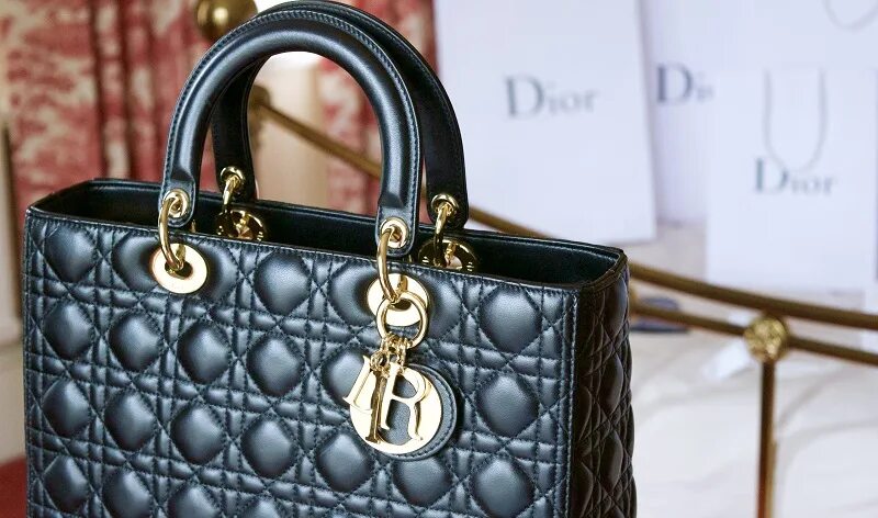 сумка christian dior 8925. сумка диор белая маленькая. кристиан диор сумки женские. кристиан диор сумки женские. кристиан диор сумки 2022 белая.