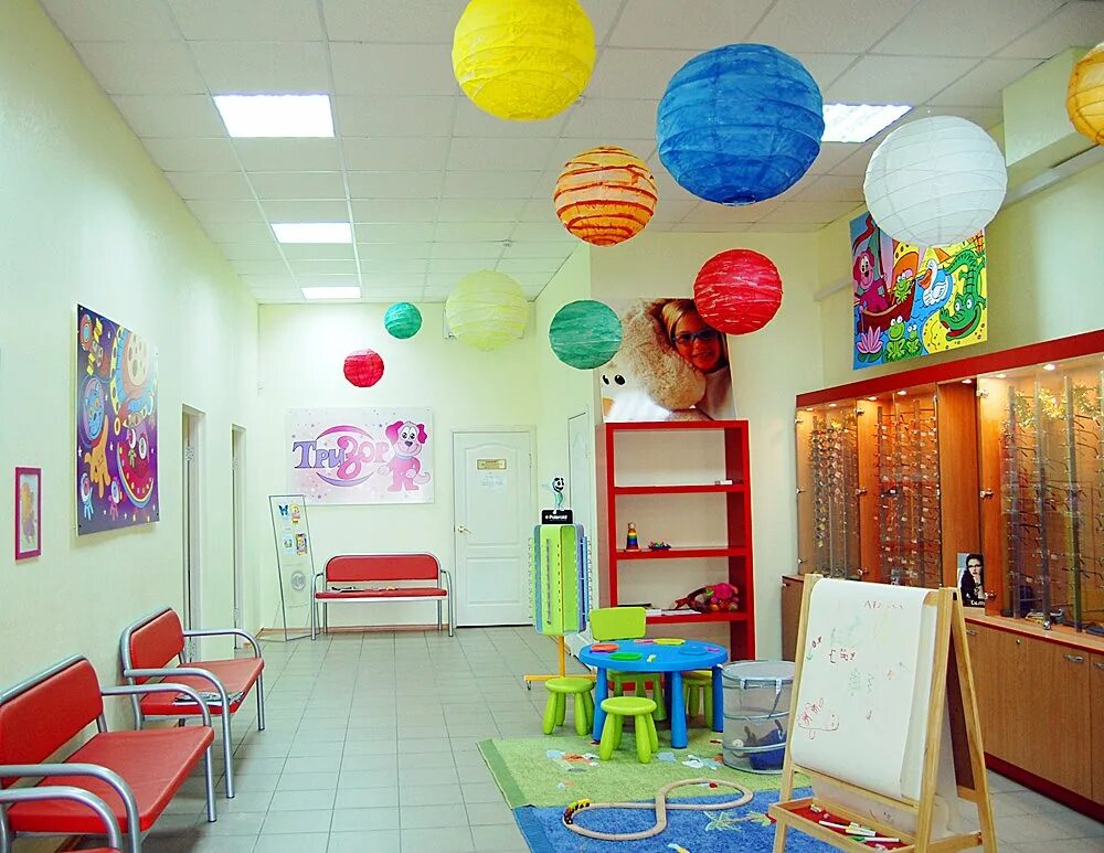 Интерьер детского центра. Интерьер детского центра развития. Интерьеры детских центров. Интерьер детского развивающего центра. Оформление детского развивающего.
