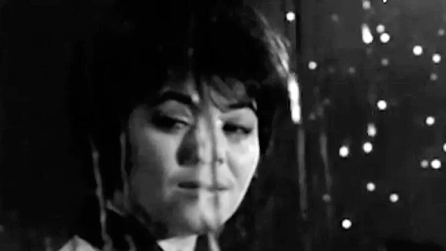 Кристалинская фото. Майя кристалинская топ топ топает. Майя кристалинская фото. Майя кристалинская похороны. Майя кристалинская топ топ топает.