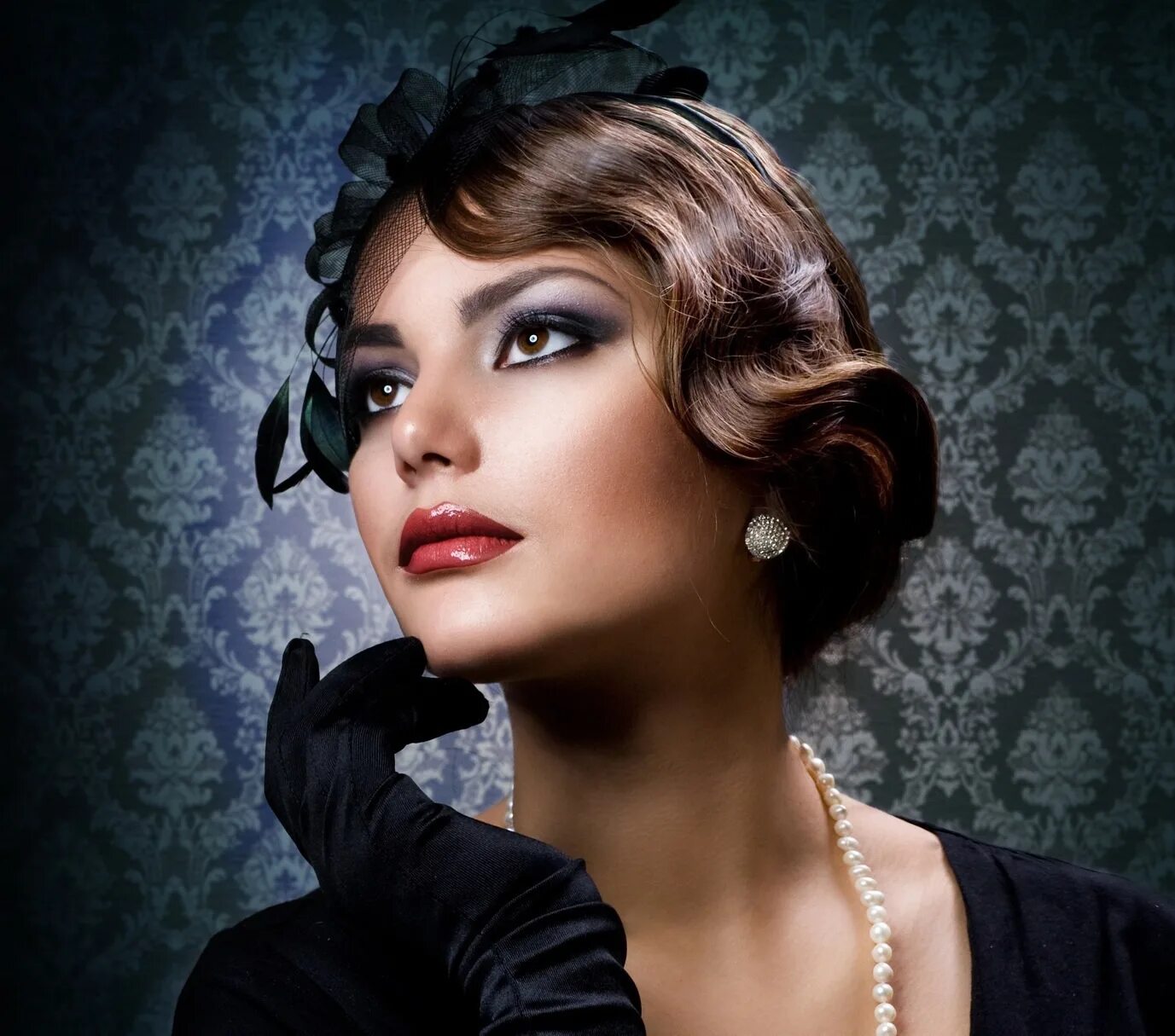 Аббатство даунтон сериал. Образ дамы с мундштуком. Великий гэтсби 20е годы стиль. 2019 20 годов. 2019 20 годов.