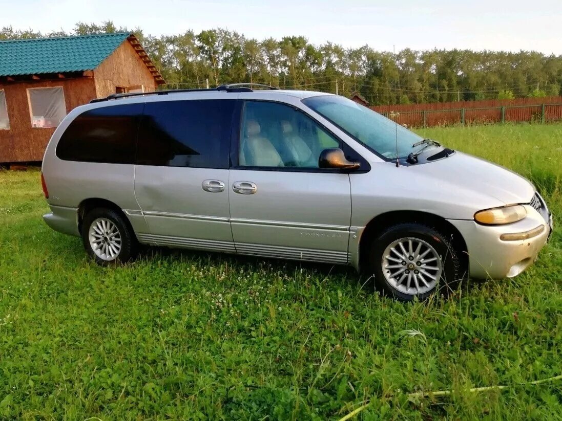 Chrysler Town Country 2000. Chrysler Town & Country IV 2000. Минивэн Крайслер Town & Country 2000. Крайслер Таун Кантри 3.8. Минивэны 2000 годов