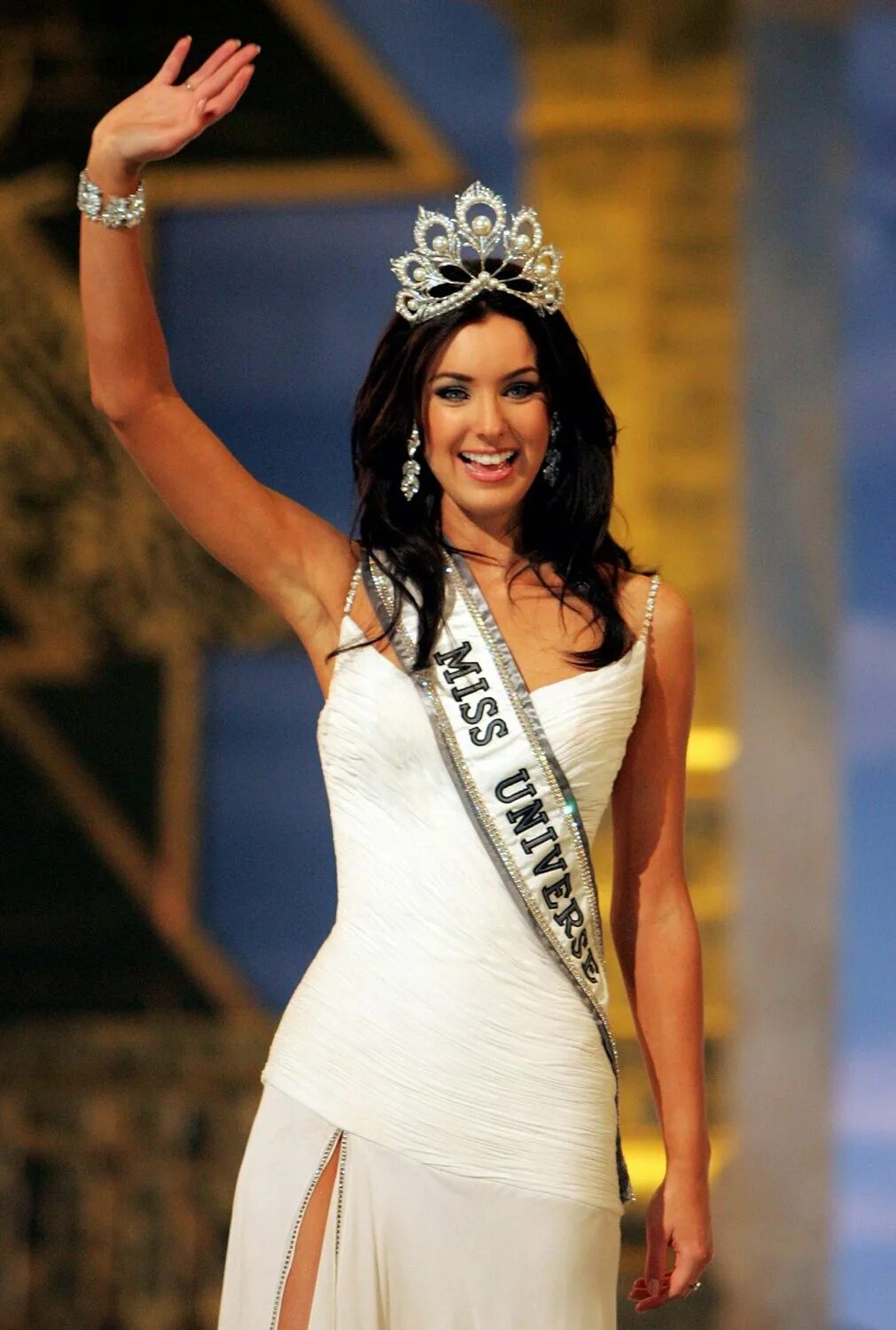 Натали Глебова Канада Мисс Вселенная 2005.
