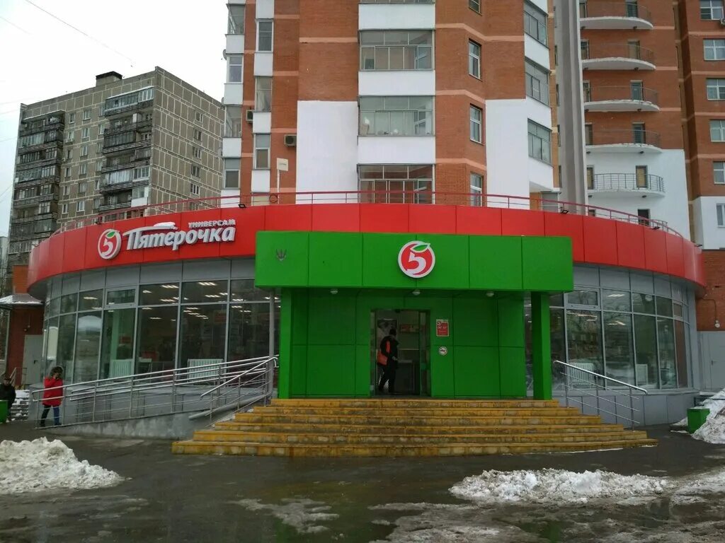 Пятерочка московский. Пятерочка проезд. Пятерочка на рязанском проспекте. Пятерочка проезд. Магазин пятерочка москва.