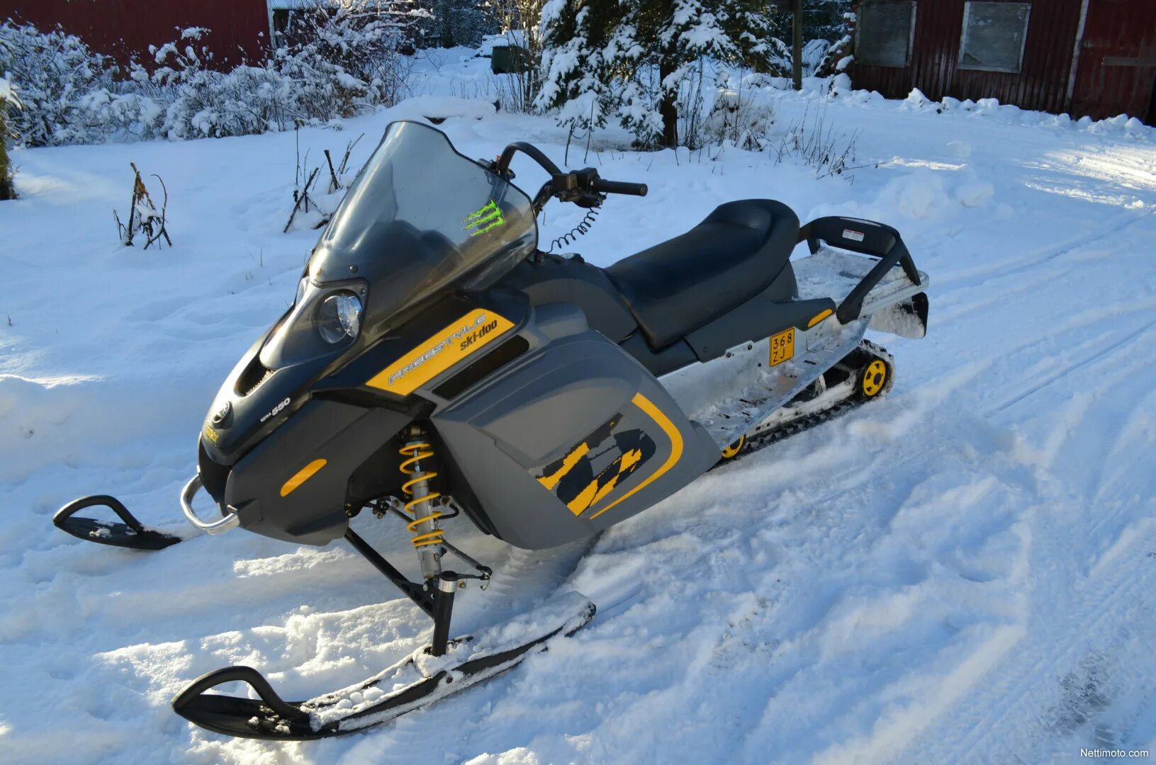 Ski Doo Freestyle 550. Снегоход BRP Ski-Doo 300. Ski Doo Tundra 300. BRP Freestyle 300.