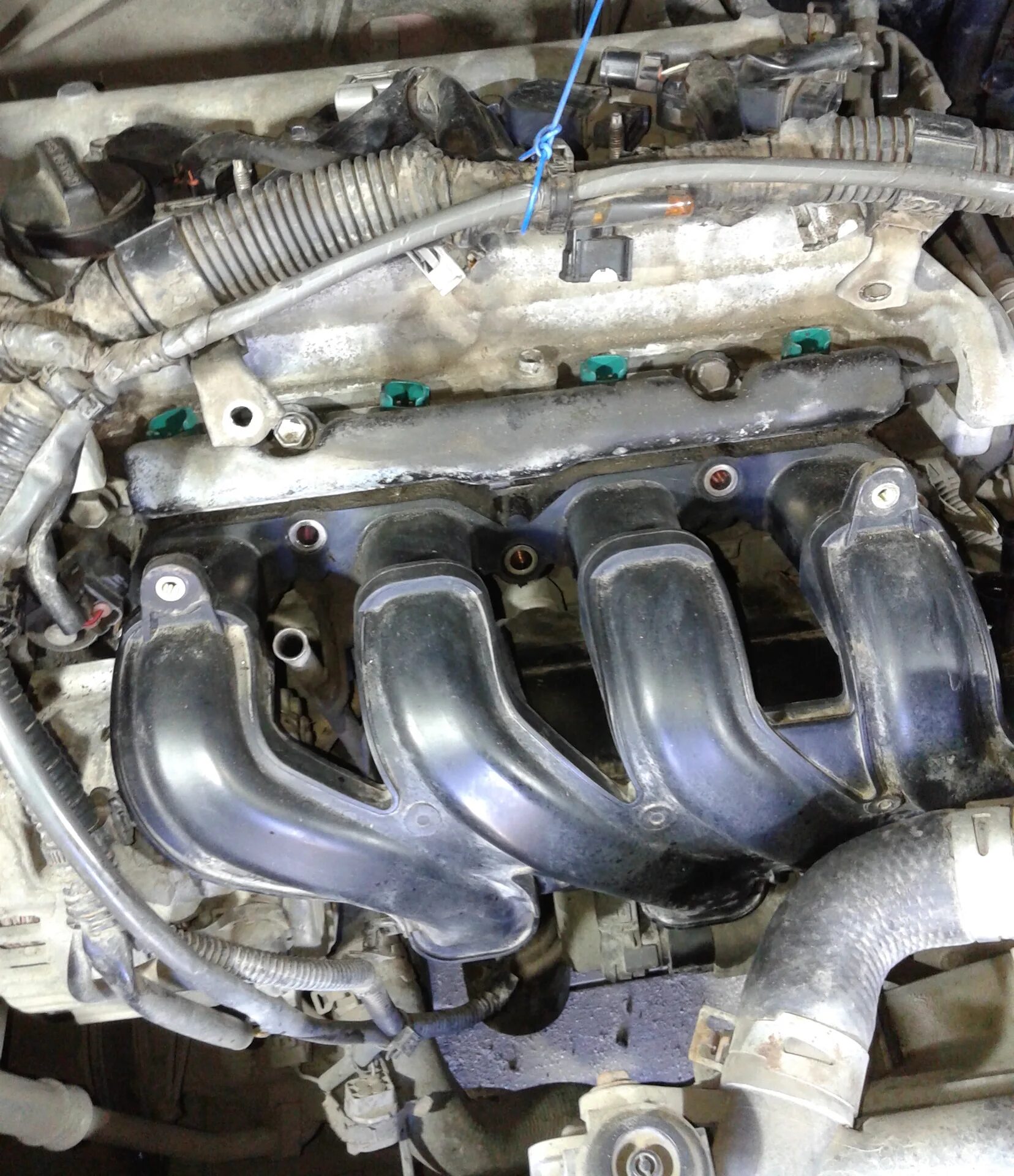 Прокладка впускного коллектора и свечных колодцев м 52ту. Прокладка впускного выпускного коллектора ваз 2107. Прокладка впускного коллектора кашкай 1. 6. Крепления впускного коллектора ваз 21213.