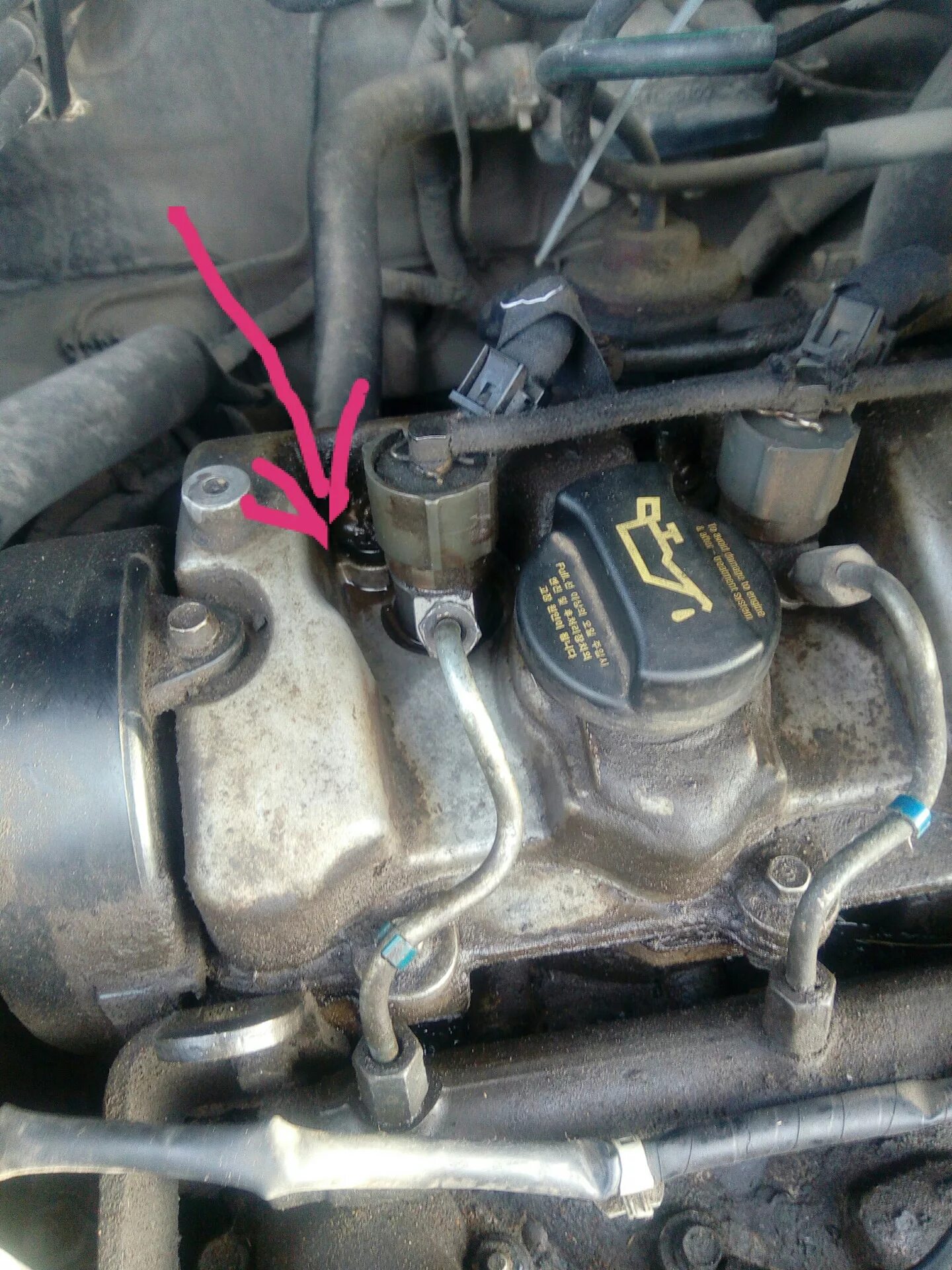 Солярка под форсунками. 1. Трубки охлаждения турбины n20b20. 8. Солярка под форсунками.