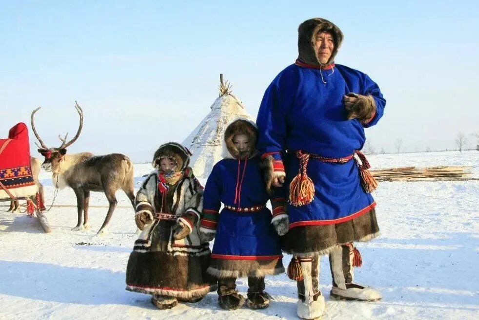 Какие коренные народы проживают в сибири. Якуты, Ханты, манси. Ненцы Ханты манси. Народы севера Ханты и манси. Ненцы Ханты манси чукчи.