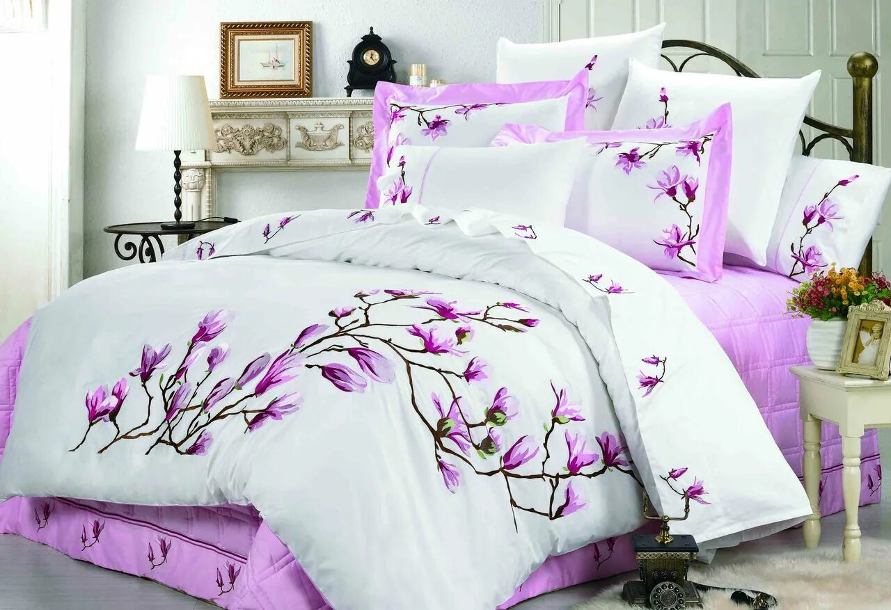 Постельное белье пионы. Постельное белиссимо поплин. Пастельный 2. Нежный интерьер спальни. Постельное белье.