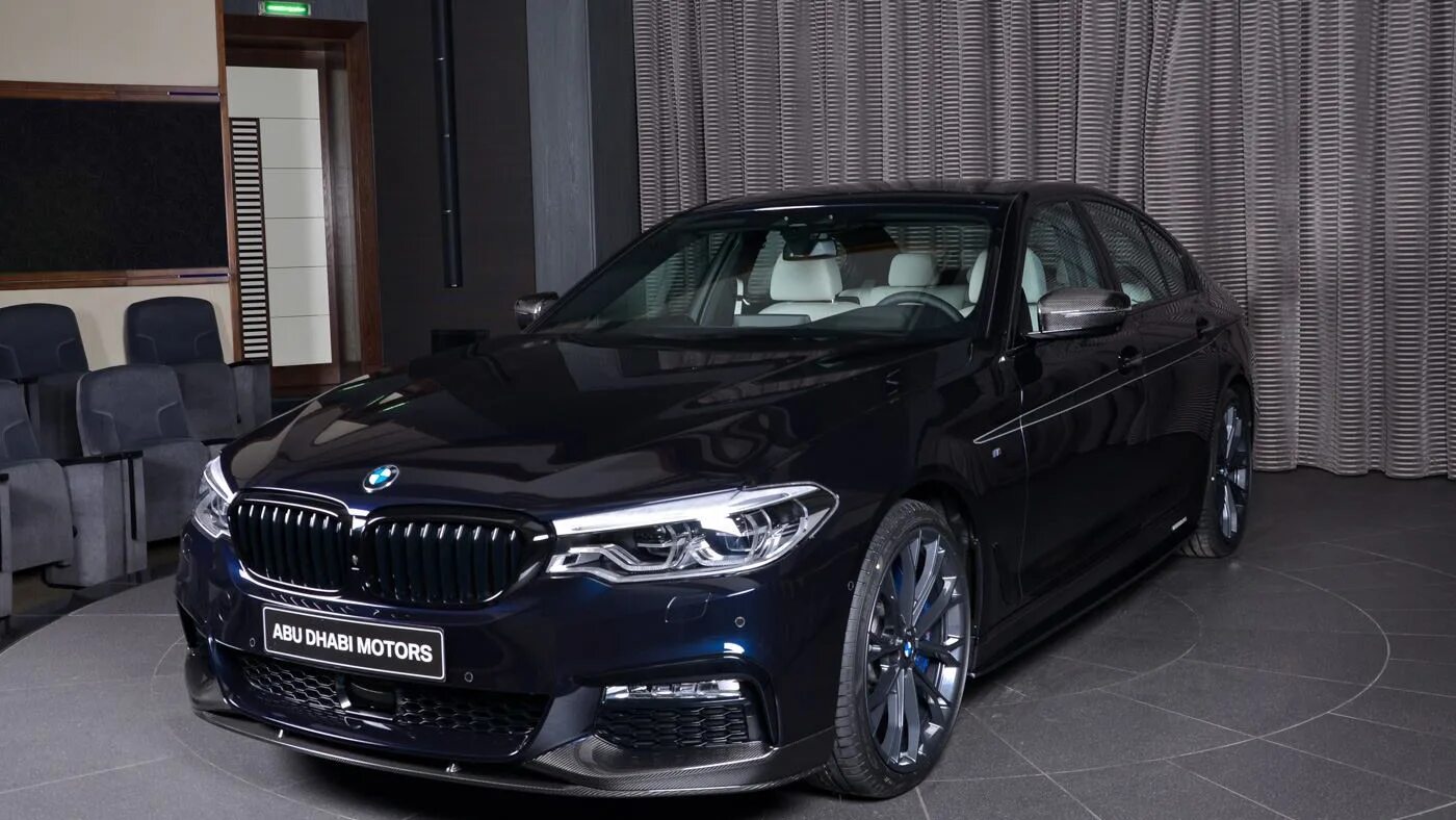 Bmw 550i g30. Bmw g30 2017. Бмв g30 черный. Бмв 530 g30. Бмв g30 черный.