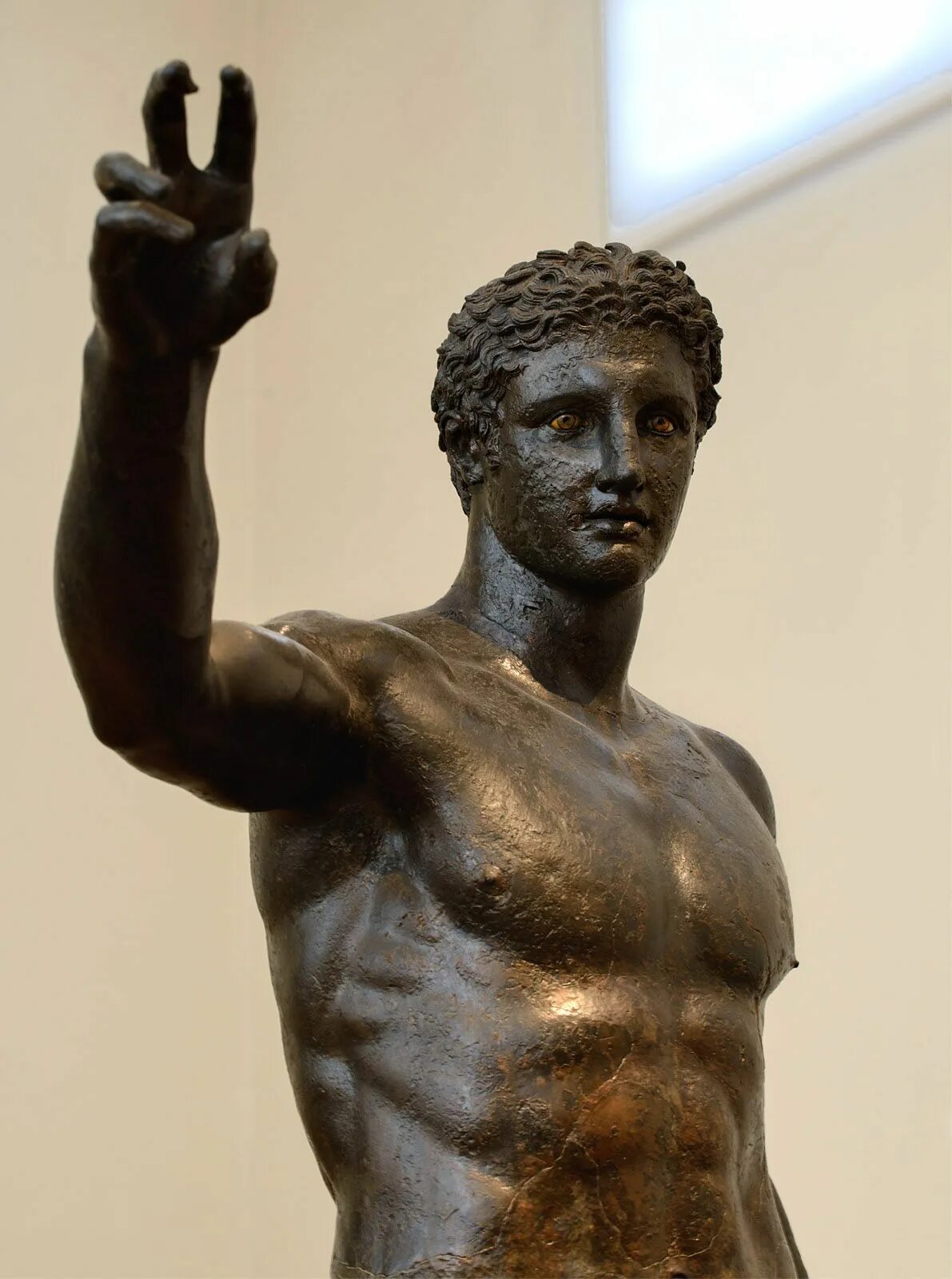 Антиной дельфийский статуя. Антиной дельфийский скульптура. Юноша древней греции. Юноша древней греции. Антиной.