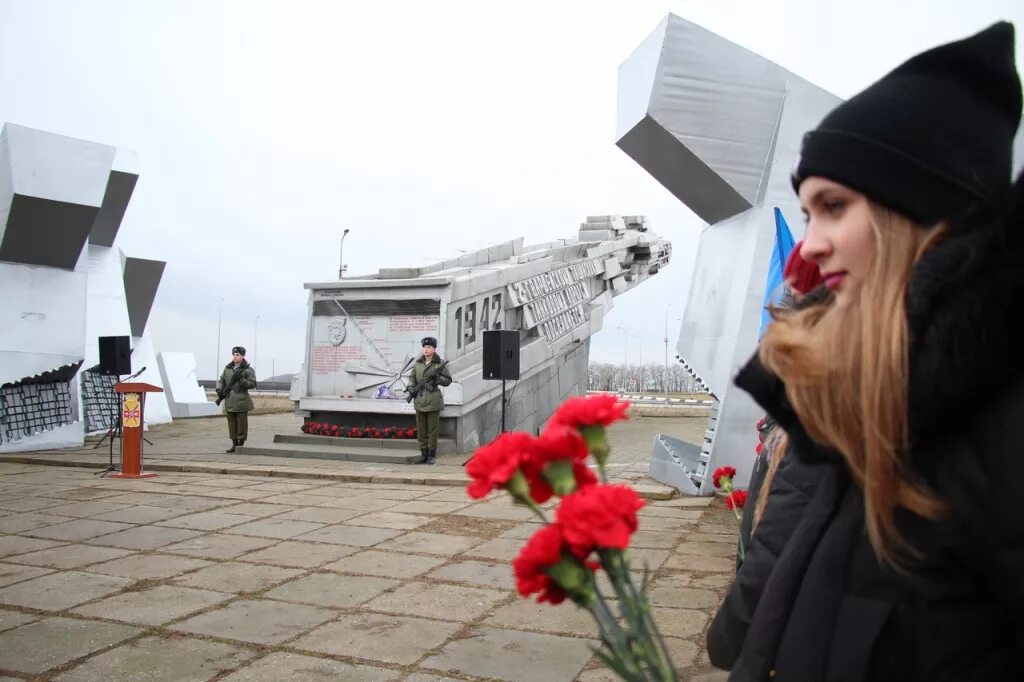 Годовщина рейд. Мемориальный комплекс прорыв Тацинская. Памятник прорыв Тацинская. Мемориал прорыв станица Тацинская. Тацинский забор.