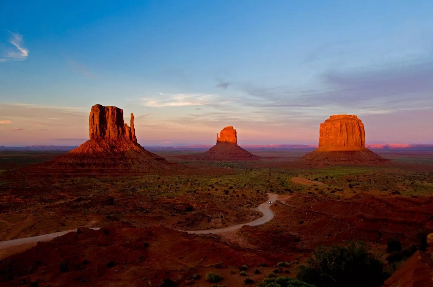 долина монументов, штат юта, сша. долина монументов сша. долина монументов юта сша. долина монументов северная америка. долина монументов, штат юта, сша.