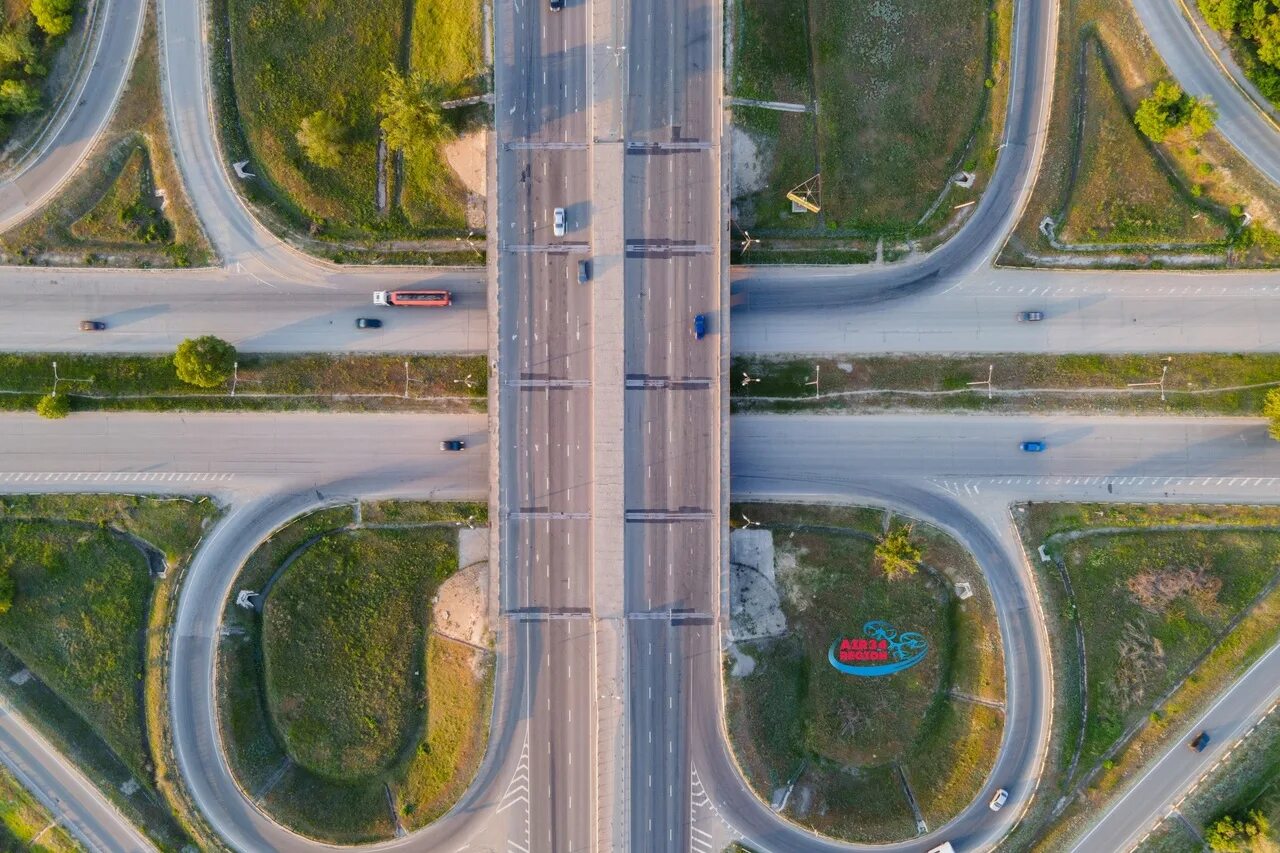 Новая развязка на мамаевом кургане 2 продольная. Архитектурные агентства волгограда. Путепровод 8 волгоград. Развязка возле аэропорта симферополь. Новая развязка на мамаевом кургане 2 продольная.