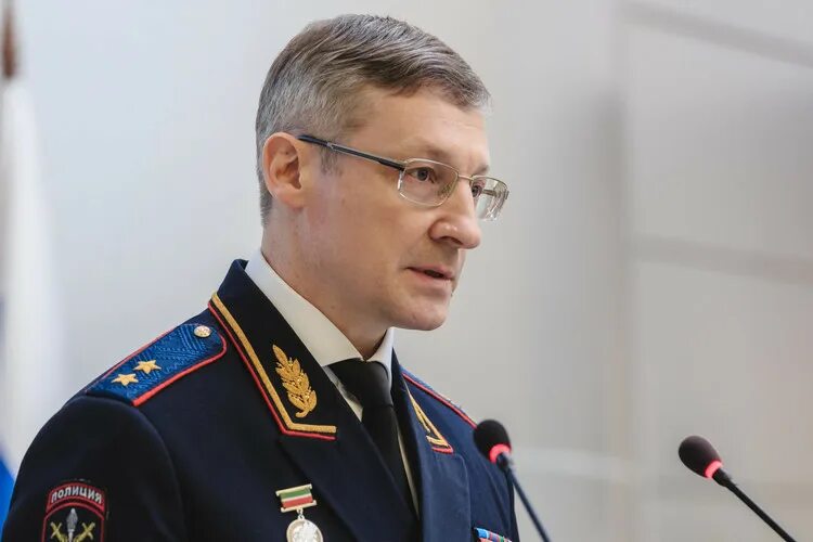 Министр мвд республики татарстан хохорин артем. Хохорин артем валерьевич. Хохорин. Хохорин министр мвд. Министр мвд рт хохорин.