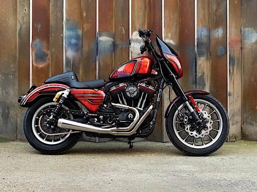 Мотоцикл харлей дэвидсон спортстер. Harley davidson 250. Harley-davidson blackline, 2011. Харлей дэвидсон 883. Китайский харлей дэвидсон.