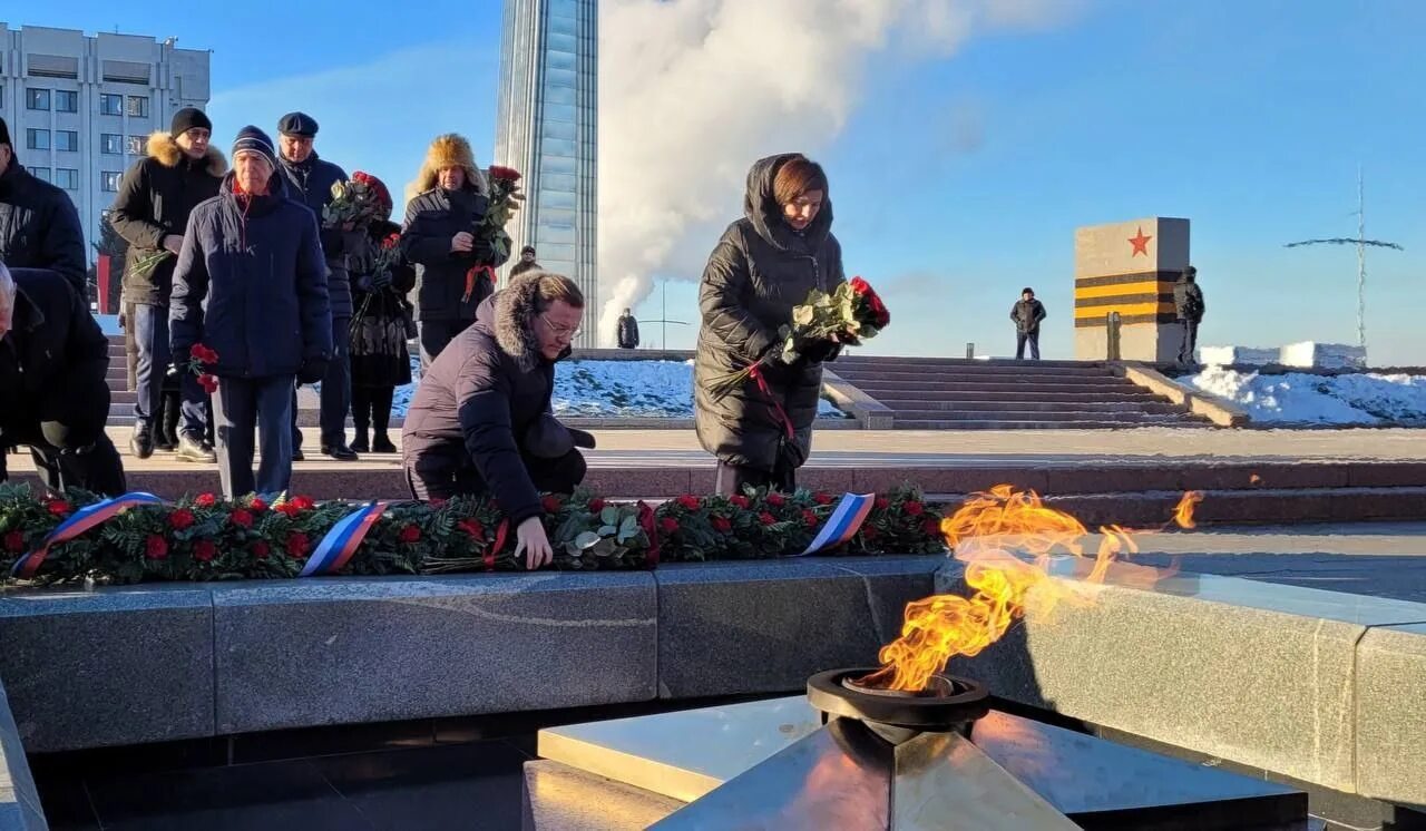 День героев возложение. День героев Отечества фото. День памяти. День героев Отечества мероприятия. Прошел день героев