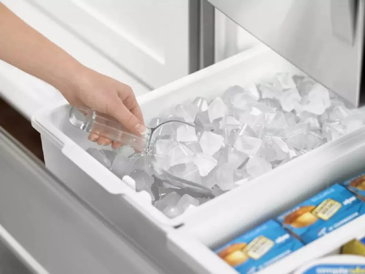 Как быстро заморозить лед. Whirlpool ice maker. whirlpool refrigerator ice maker. ice maker liebherr. ледогенератор icemaker liebherr.