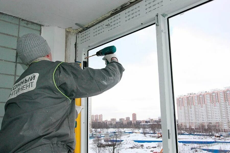 Установка окон череповец. Расширитель доборный профиль. монтаж металлопластиковых окон. монтаж пластиковых окон на балконе. остекление лоджии добор.