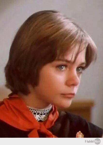 Где алиса из будущего. Гостья из будущего фильм 1984 алиса селезнева. Наталья гусева алиса селезнева 2020. Гостья из будущего фильм 1984. Гостья из будущего алиса селезнева.