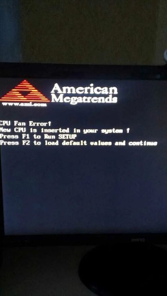 Ошибка fan. Ошибка CPU Fan Error. Ошибка American MEGATRENDS CPU Fan Error. Ошибка CPU при запуске компьютера. Ошибка процессора при запуске.