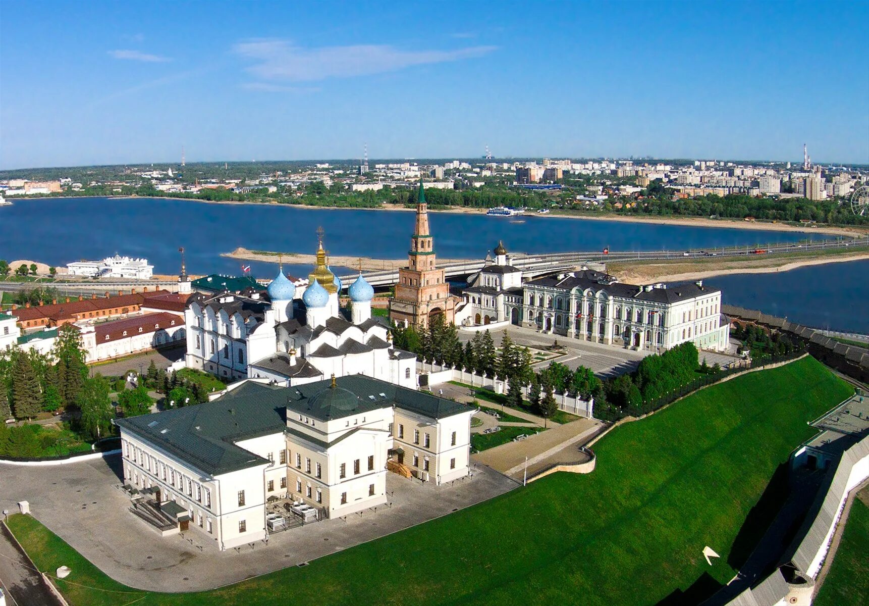 Казань город. Казань столица Татарстана. Кремль Казань. Казанский Кремль Татарстан Альметьевск. Красивые места в городах россии