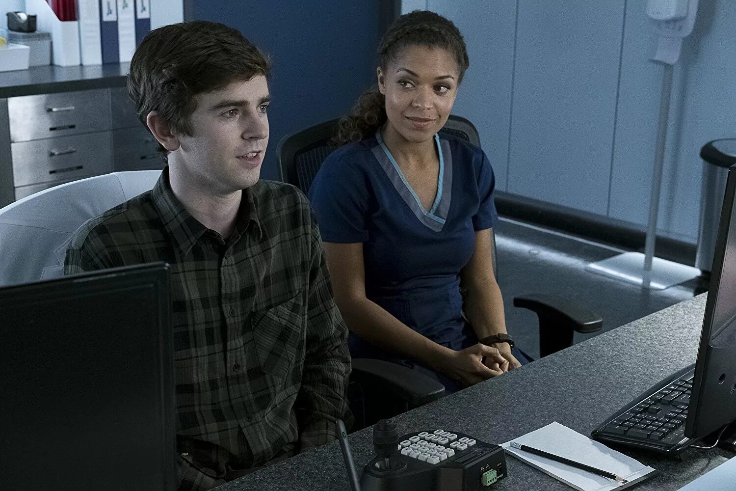The good doctor. Хороший доктор сериал Шон Мерфи. Хороший доктор 1 сезон 1 серия. Хороший доктор 1 сезон 2 серия. Фильм хороший доктор 2017.