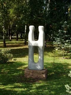 Памятники первомайском