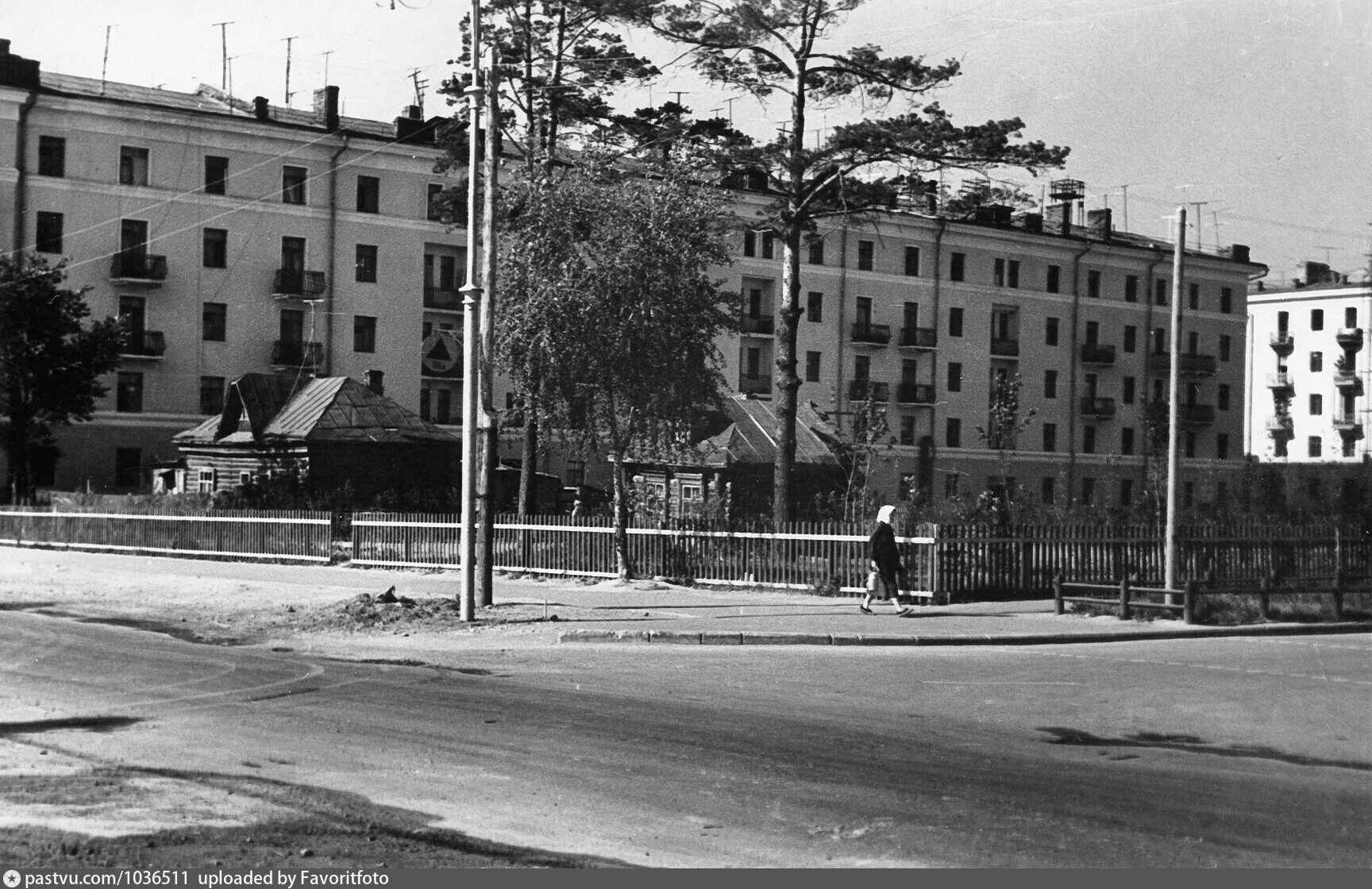 Горсовет балашиха 1950. Варшавское шоссе 1953 года. Хрущевки 1950-1960 гг. Старая балашиха в фотографиях. Дома 1957 года постройки.