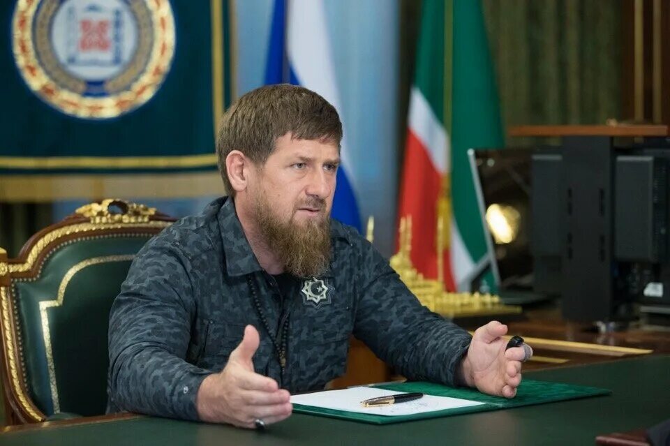 ростов дон дон кадыров. рамзан кадыров дон мемы. кадыров дон. кадыров дон мем. кадыров 2023.