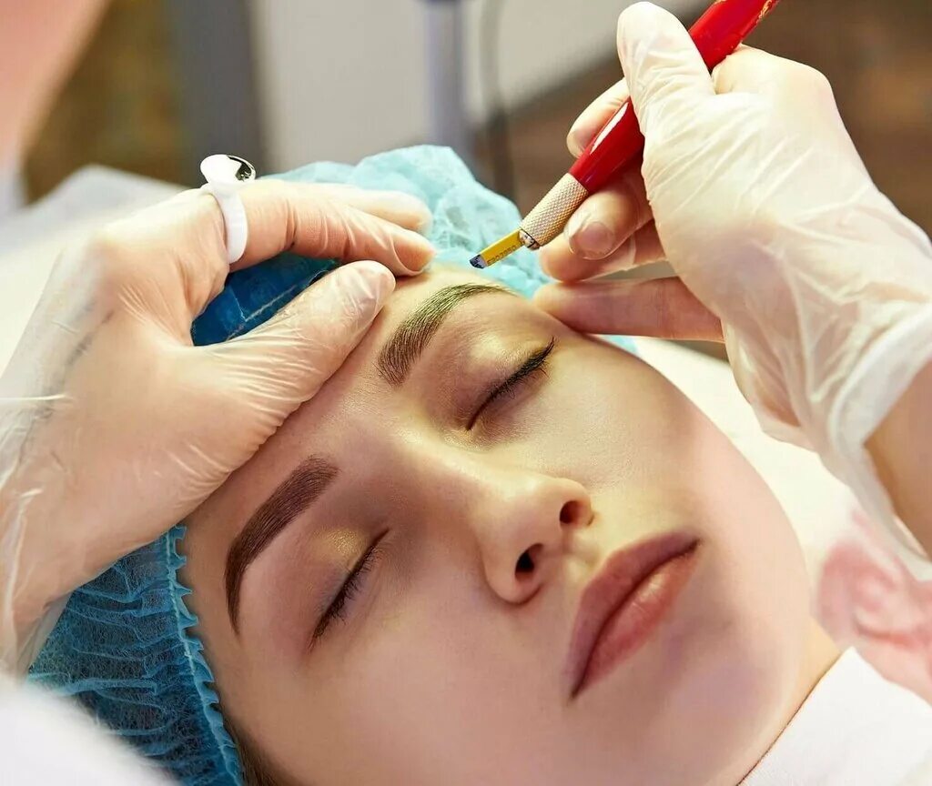 перманент татуаж бровей. перманентный макияж бровей. перманентный макияж бровей. перманент процесс. перментальный макияж бровей.