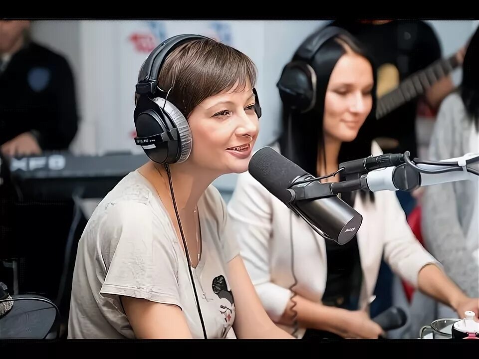 Группа авторадио песни. Микрофон авторадио. Макаревич группа лицей. Авторадио концерт 2023 в москве. Авторадио концерт 2023 в москве.