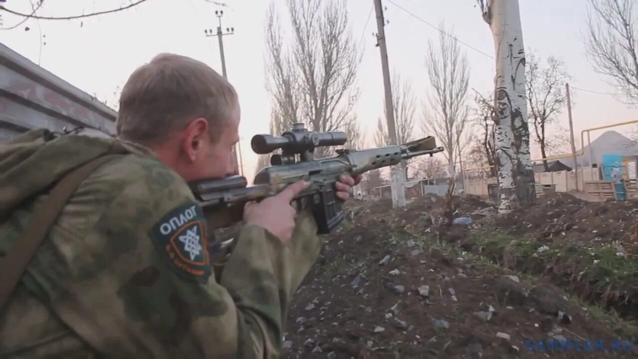 Новороссия сегодня ополчение видео. Танк ополчения Новороссии 2014. Донецк аэропорт снайпер ДНР. Танки ополчения в Киевском районе Донецка 2014.