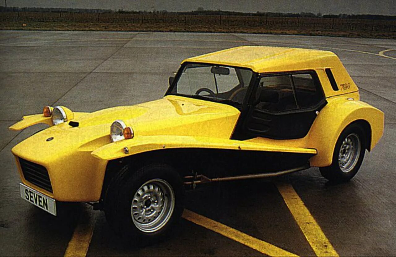 Севен фото. Машина Лотус 7. Лотус 1970. Lotus Seven 1970. Машина Lotus 1970.