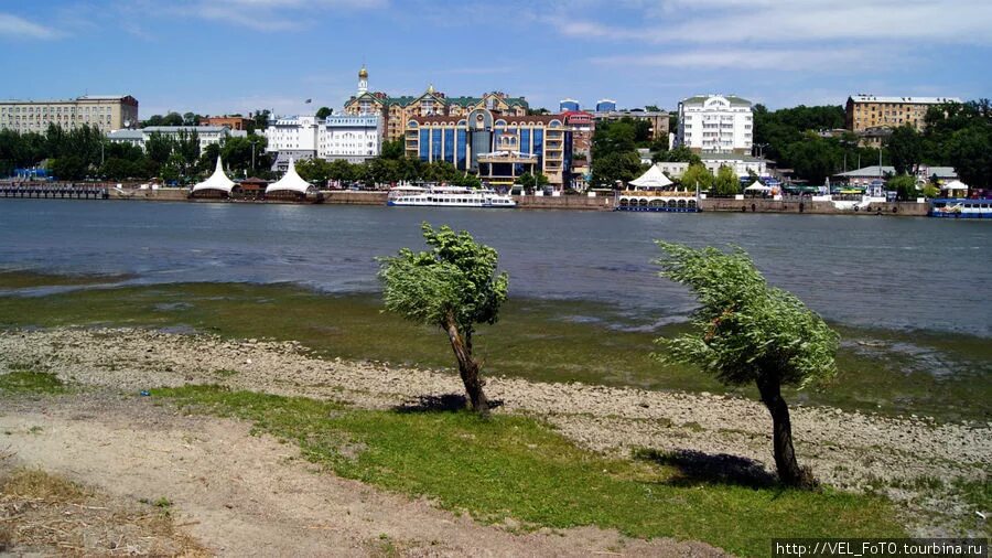 Лев берег ростов на дону. Вид ростова на дону с левого берега. вид с левого берега дона на ростов на дону. правый берег дона набережная. вид на ростов на дону с левого берега.