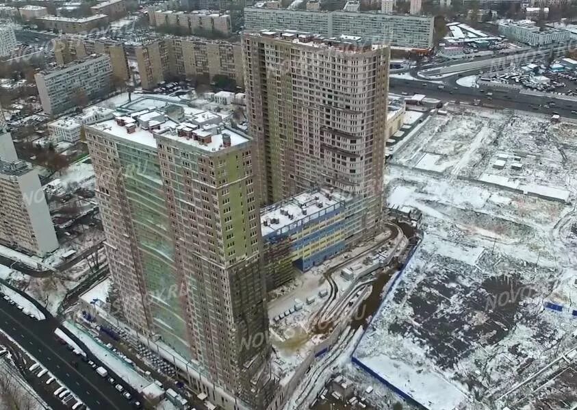 Сайт жк утесов. ЖК Утесов Москва. ЖК Карамышевский Бриз Утесов. ЖК Утесов терраса. ЖК Утесов подъезд.