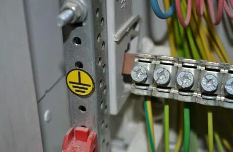 Работа в распределительных шкафах