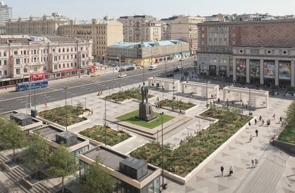 Площадь размещена на площади. Площадь маяковского в москве. маяковская триумфальная площадь. триумфальная площадь маяковский. триумфальная площадь метро.