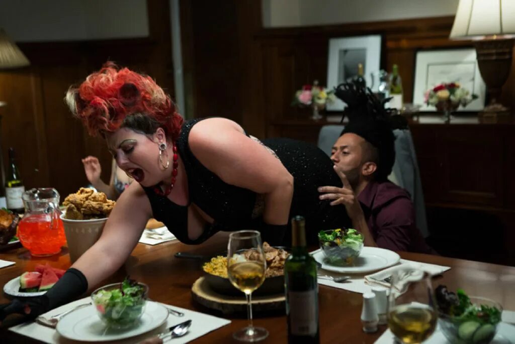 Пятьдесят оттенков черного. Пятьдесят оттенков черного 2020. Кали хоук 50 оттенков. Пятьдесят оттенков черного. Пятьдесят оттенков черного.