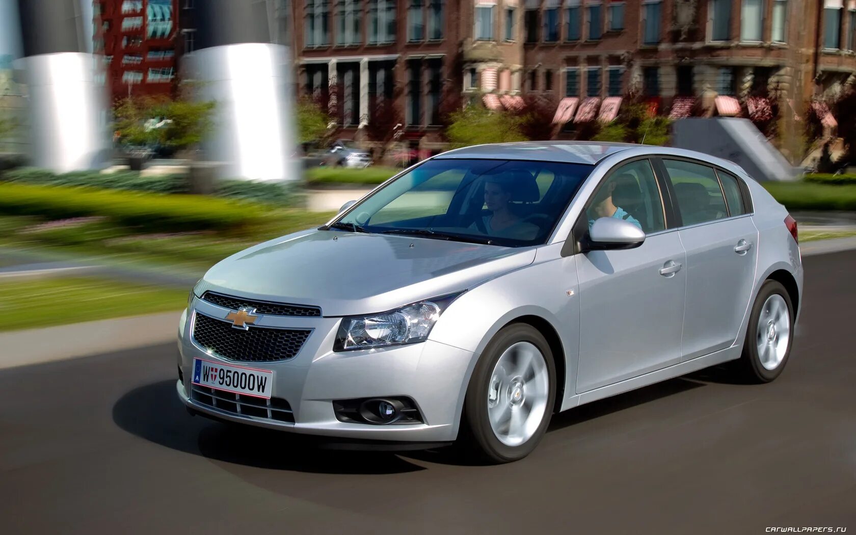 Автомобиль шевроле хэтчбек. Chevrolet Cruze Hatchback. Chevrolet Cruze хэтчбек. Шевроле Круз хэтчбек 2012. Chevrolet Cruze 2011 хэтчбек.