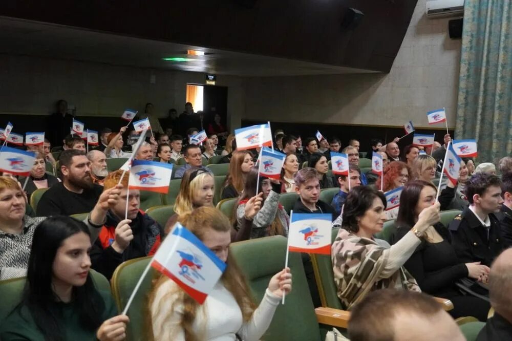 Общекрымский референдум о статусе крыма. Общекрымский референдум 2014. крымская весна 2014 год. 16 марта 2014 года крымская весна. жители крыма.