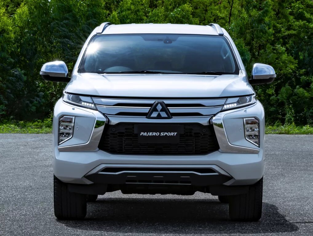 Паджеро спорт 2019 год. Мицубиси паджеро спорт 2019 новый. Mitsubishi pajero sport 2019. Мицубиси спорт паджеро 2019 белый. Паджеро спорт 3 белый.